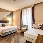 Boutique Galatea 3*