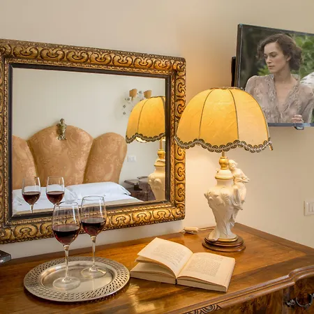 Boutique Galatea 3*
